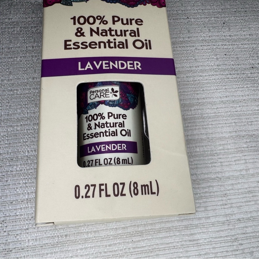 Persona Lavender Essential Oil Bottle with Purple Accent